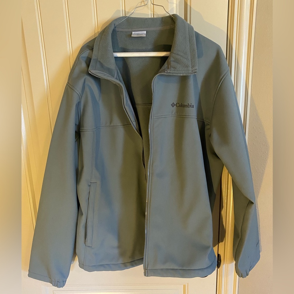 Men’s green XL Columbia Omni shield coat